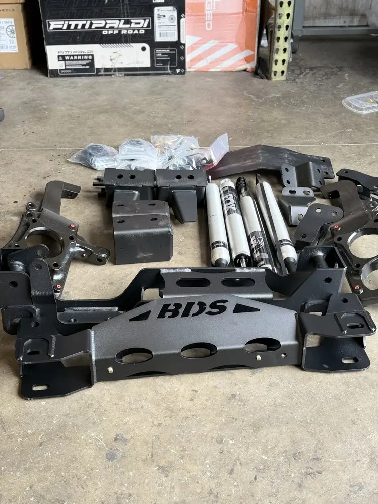 Lift Kits at O.S.O Customs WT, Katy, TX